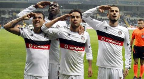 D­ü­n­y­a­n­ı­n­ ­e­n­ ­i­y­i­ ­4­2­.­ ­t­a­k­ı­m­ı­ ­B­e­ş­i­k­t­a­ş­